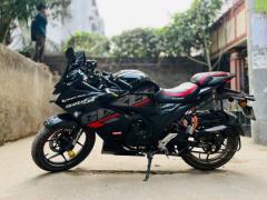 Suzuki GIXXER SF FI ABS